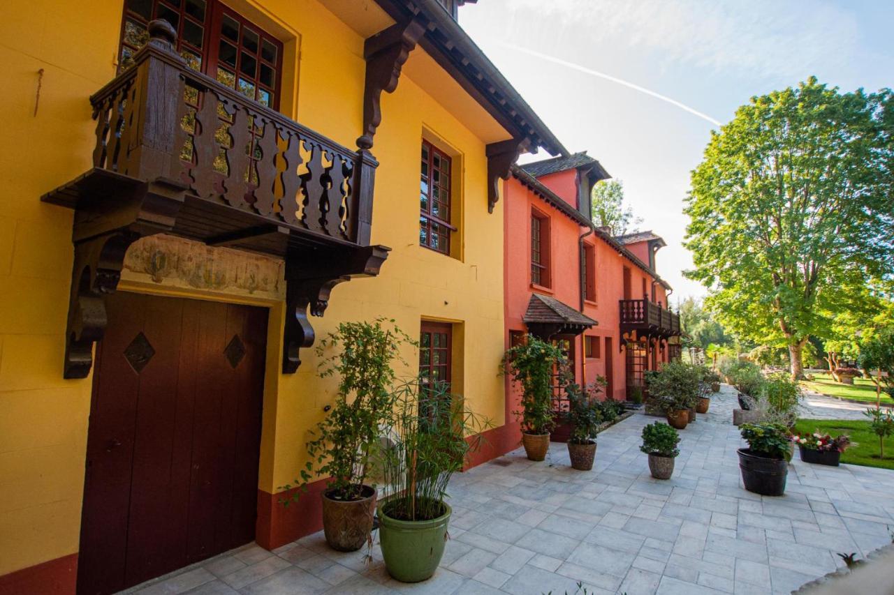 Moulin De Fourges Hotel Bagian luar foto